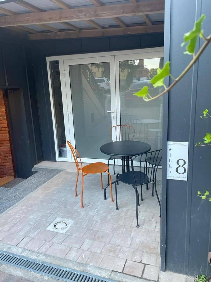 Apartment 1936 , Parking